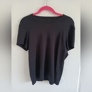 Cuts Clothing Women's Black Short Sleeve Tee